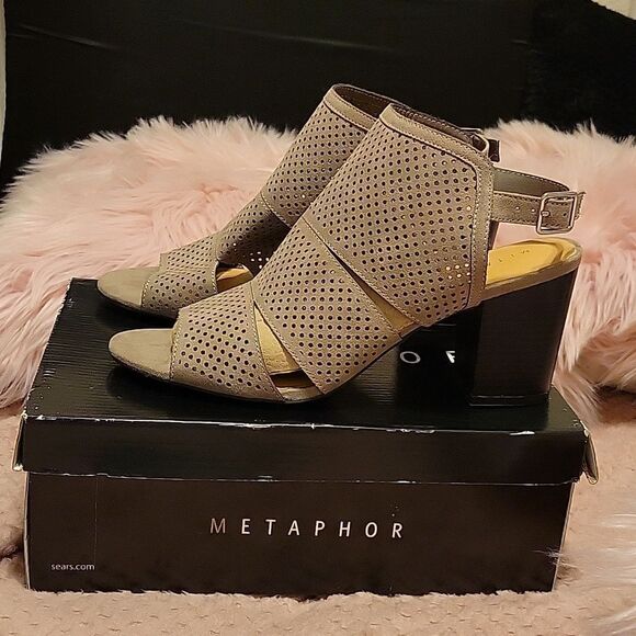 Metaphor Stone Grey Trinity size 10 EUC - Picture 4 of 7